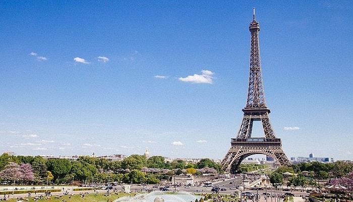 700best country for study and work france